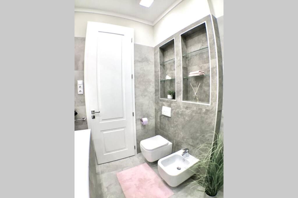 Parliament Square Apartment Budapest Luaran gambar