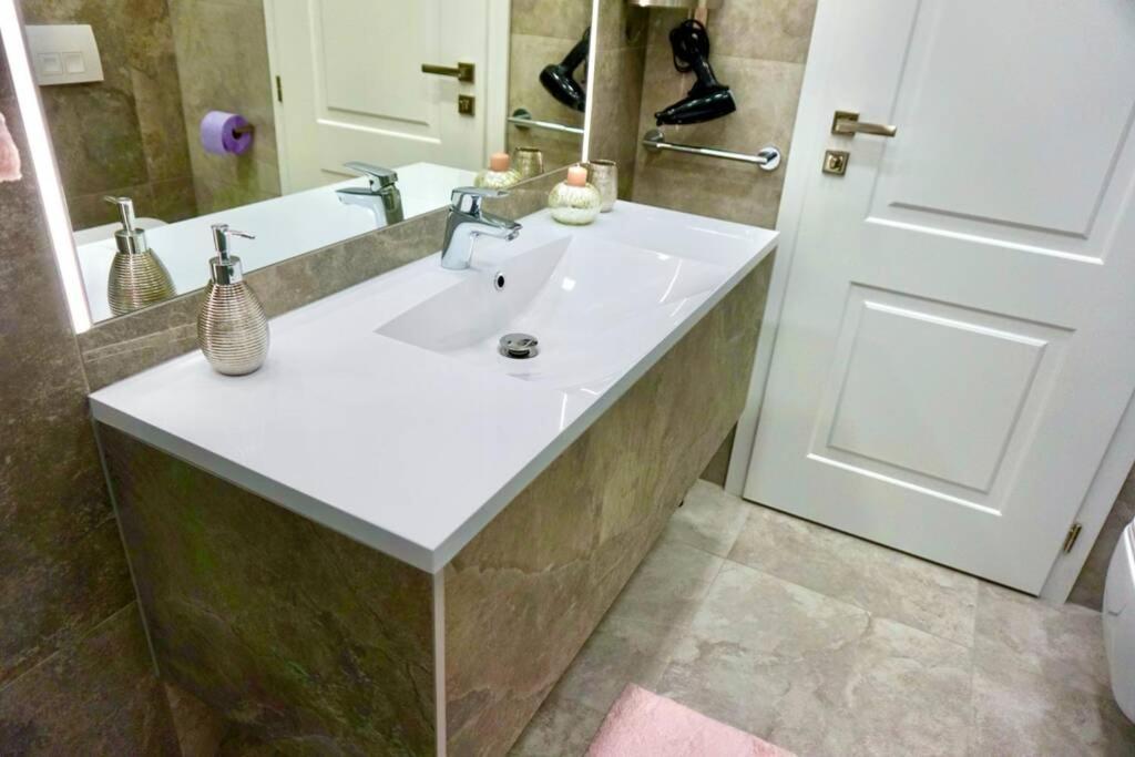 Parliament Square Apartment Budapest Luaran gambar